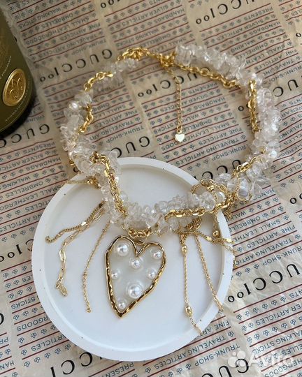 Массивное колье из горного хрусталя и жемчуга