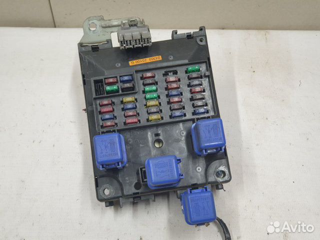 Блок предохранителей Nissan Presea R11 GA15DE