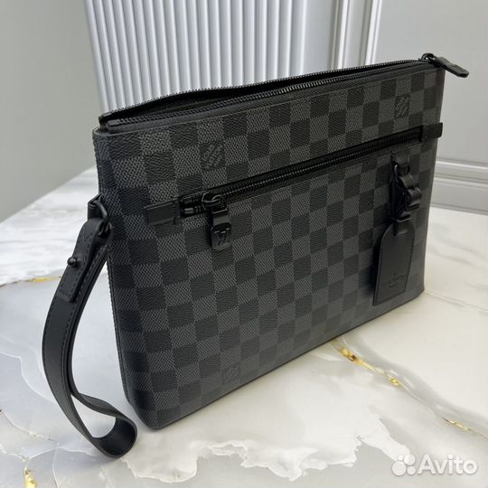 Клатч Louis Vuitton Takeoff