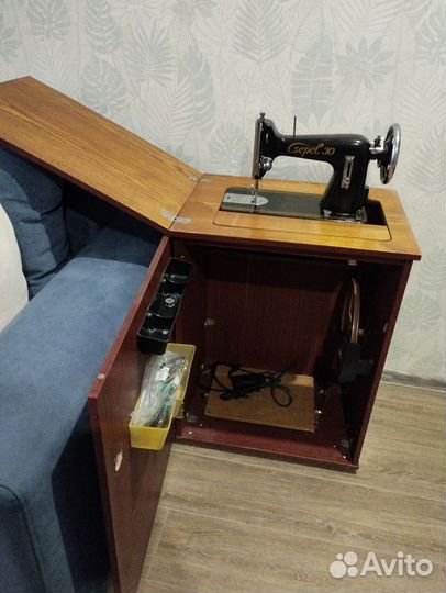 Швейная машина Csepel