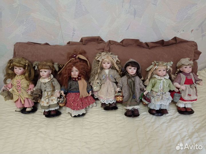 Кукла фарфоровая коллекционная