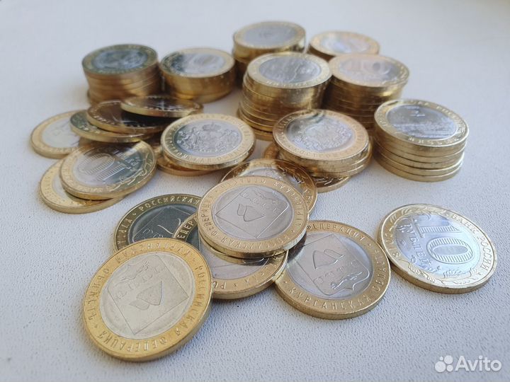Биметаллические монеты 10рублей