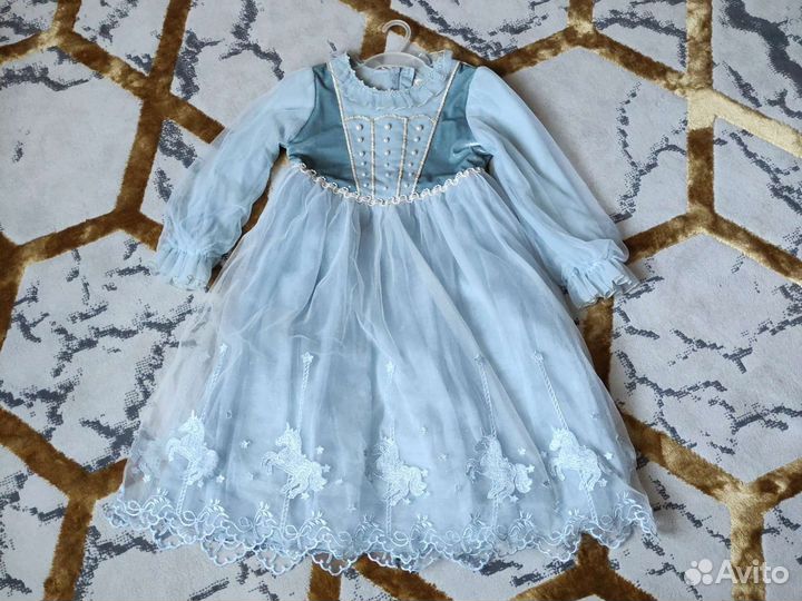 Нарядное платье для девочки 122 128