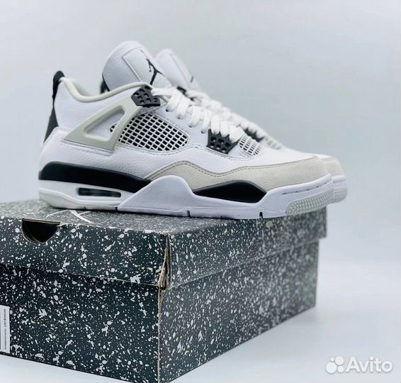 Кроссовки Air jordan retro 4 black and white