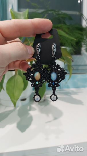 Серьги с натуральными камнями