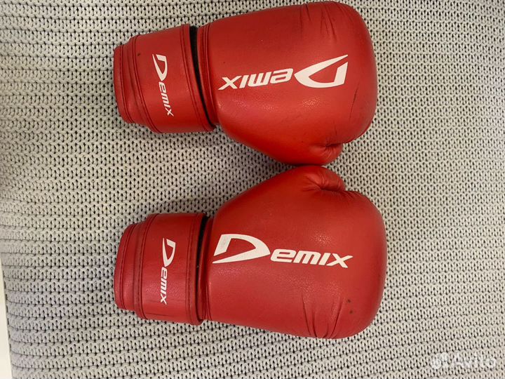 Боксерские перчатки Demix размер 6