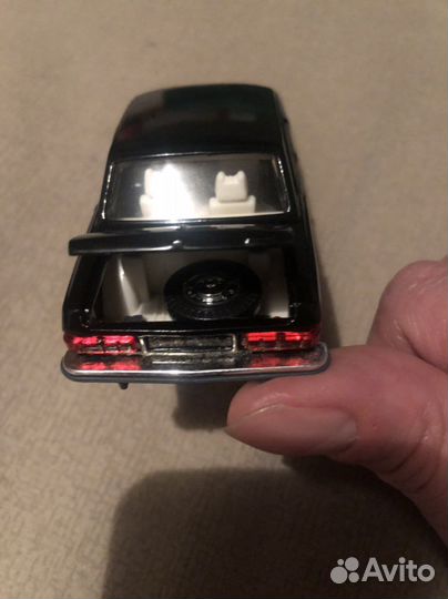 Модель 1:43 Волга 31-02