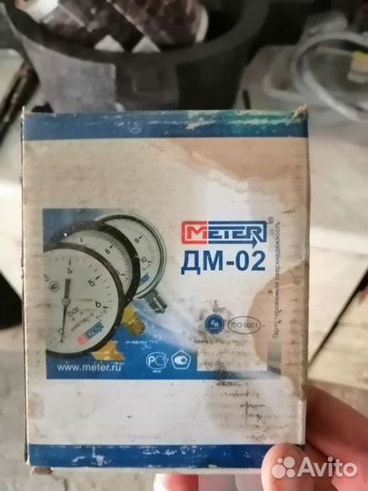 Манометр новый