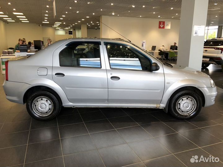 Renault Logan 1.6 AT, 2015, 119 000 км