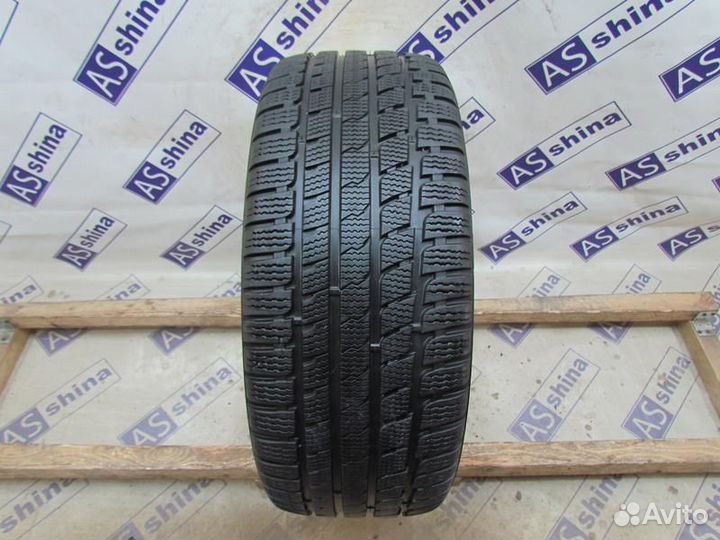 Kumho I'Zen KW27 245/45 R19 102Q