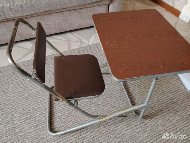 Продам стол парта