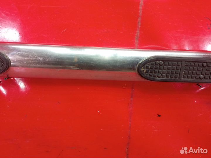 Подножка порога левая Jeep Grand Cherokee 4 WK2