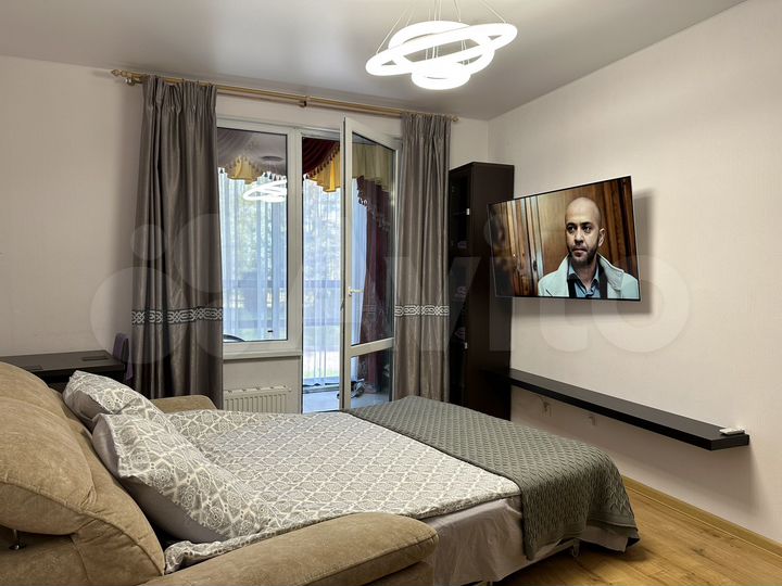 1-к. апартаменты, 43 м², 1/6 эт.