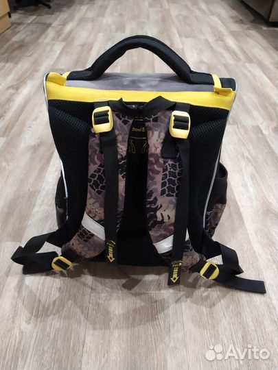 Школьный рюкзак