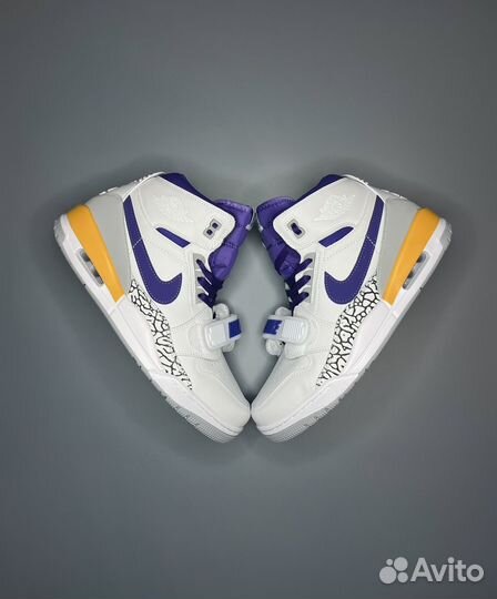 Кроссовки мужские Nike Air Jordan Legace