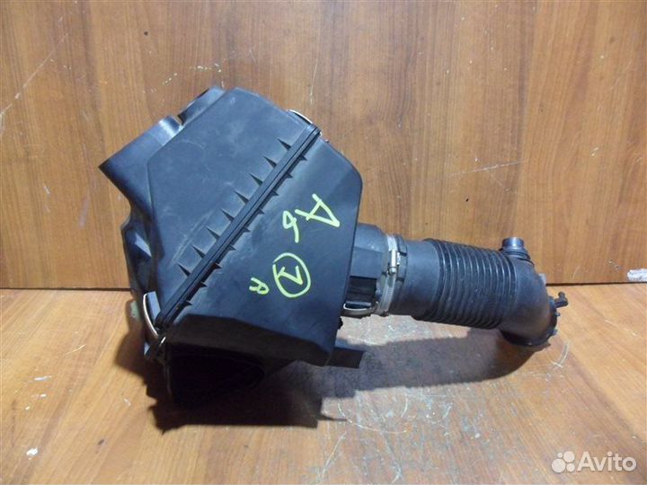 Корпус воздушного фильтра Audi A6 C6 4F BDW 2.4