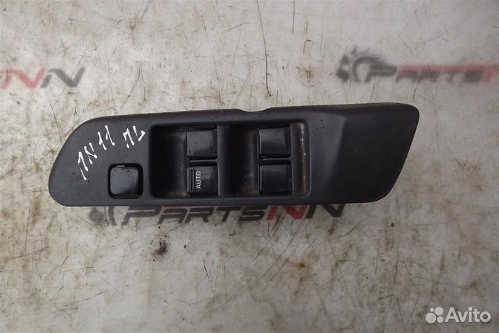 Блок управления стеклоподъемниками Ниссан Примьер