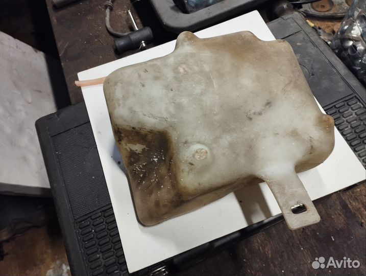 Бачок омывателя Opel Corsa b