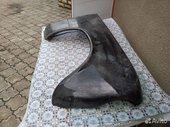 Передние пластиковые крылья 2101 левое и правое