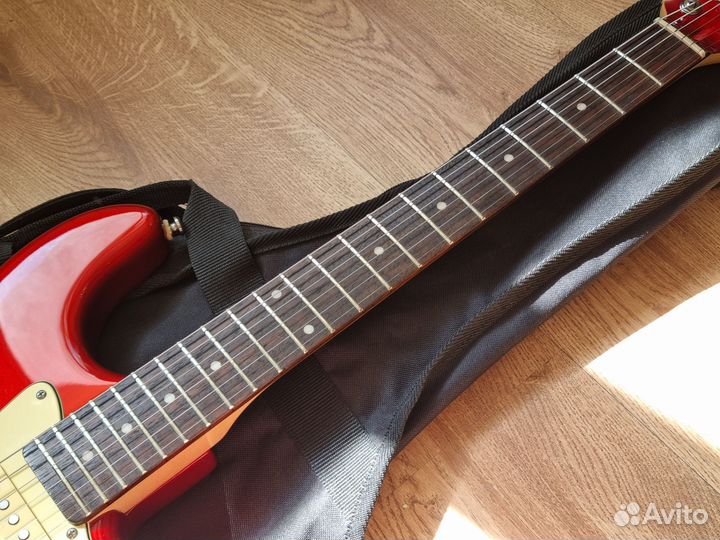 G&L Tribute Legacy Candy Apple Red