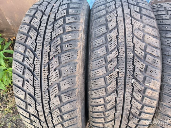 Marshal I'Zen RV Stud KC16 255/65 R17 110T