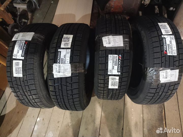 Yokohama Ice Guard IG50+ 225/60 R17 99Q