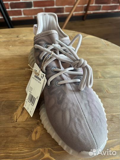 Adidas yeezy boost 350 v2 US8,5