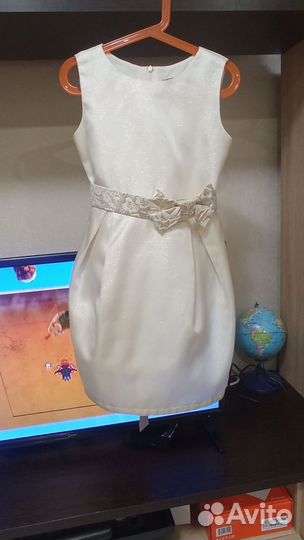 Нарядное платье для девочки 122 128
