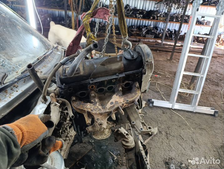 Golf 1.6 PN двигатель