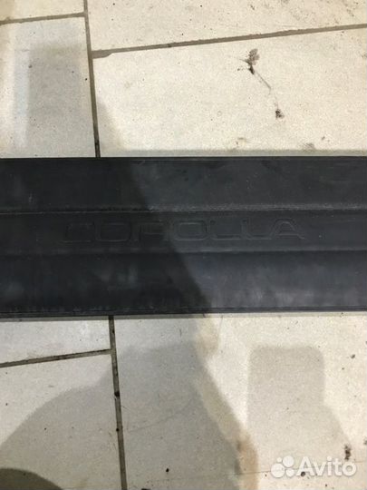 Накладка декоративная задняя Toyota Corolla