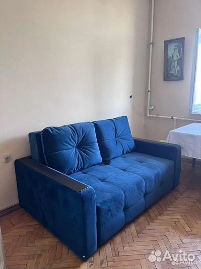 Компактный диван со спальным местом