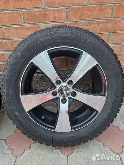 Зимние колёса в сборе r16 Hankook 205/60