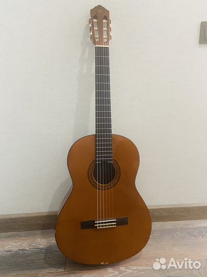 Гитара Yamaha c40