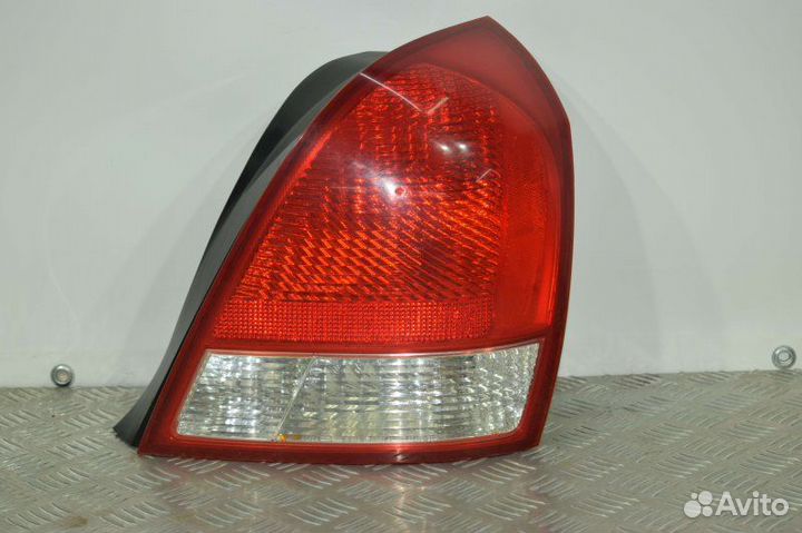 Задний фонарь правый Hyundai Elantra 2.0 2001