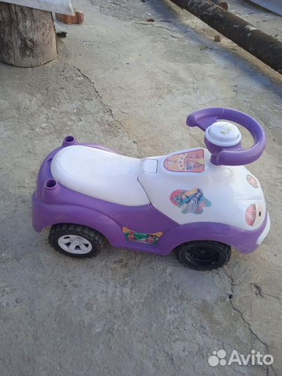 Машинка каталка толокар