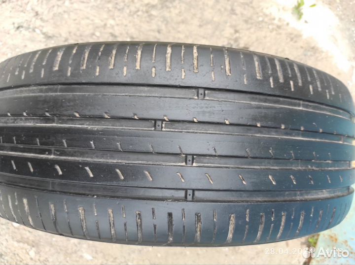 Kumho Ecsta HS51 215/60 R16