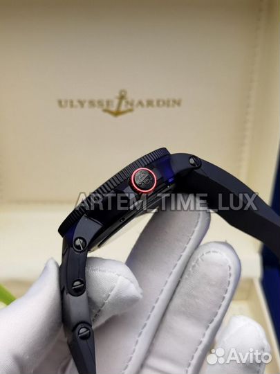 Часы Ulysse Nardin брутальные очень красивые