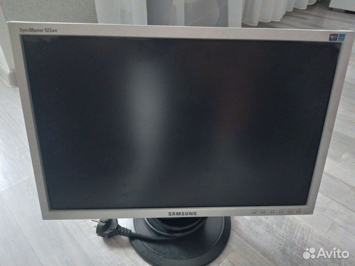 Монитор samsung