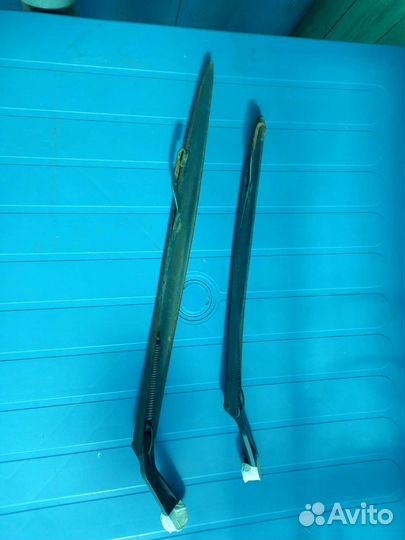 Рычаг стеклоочистителя Приора