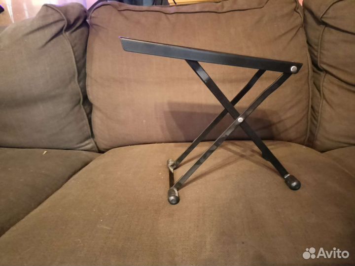 Подставка под ногу гитариста