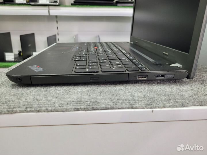 Ноутбук Lenovo i3-5005U 8GB 500GB HDD