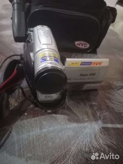 Видеокамера jvc