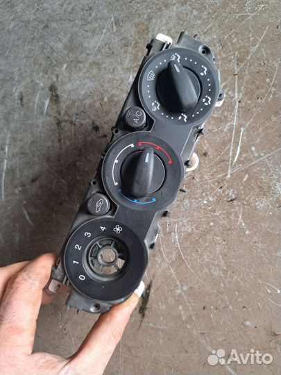 Блок управления климатом Ford Mondeo