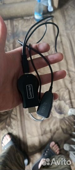 Кронштейн для телевизора и WiFi адаптер