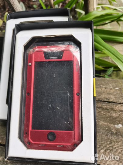 Чехлы на телефон iPhone 5 5s