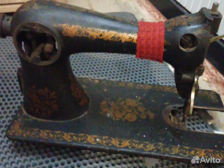 Швейная машина