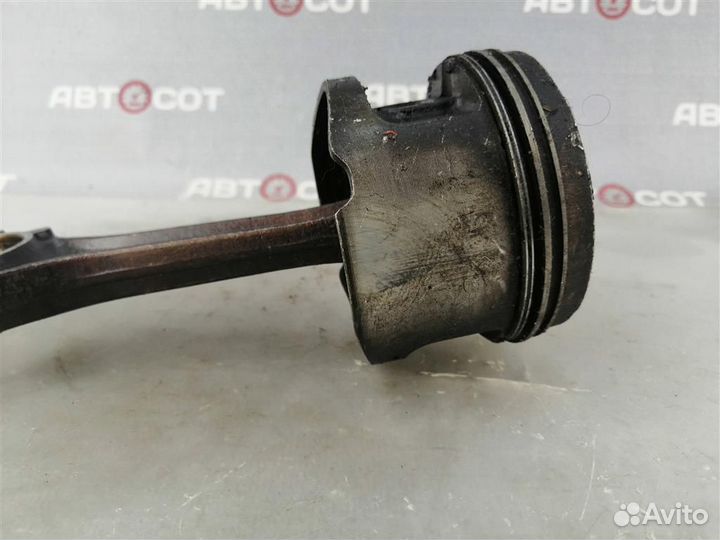 Поршень в сборе с шатуном Audi A6 C4 (1995-1997г