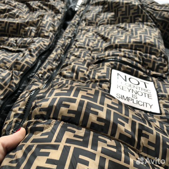 Зимняя женская двух-сторонняя куртка б/у