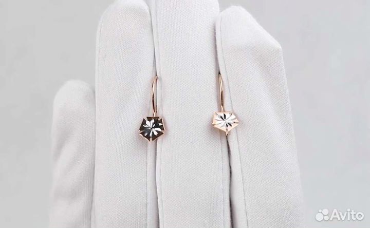 Золотые серьги детские новые