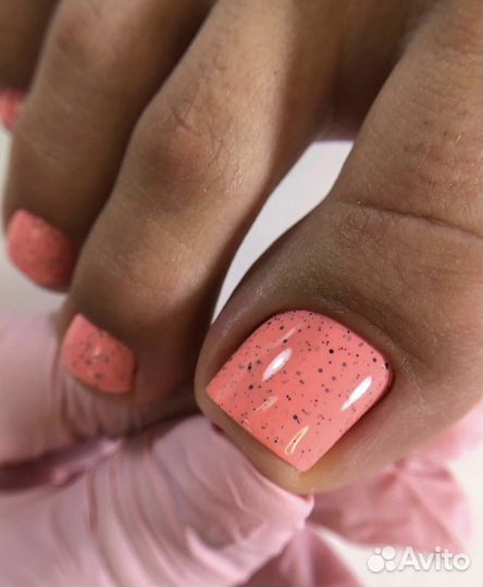 Маникюр в салоне